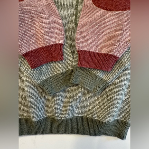 Zara Green and Burgundy Crewneck Sweaters - Picture 3 of 9